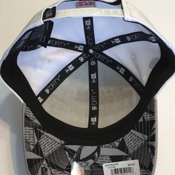 NFL New England Patriots ‘Super Bowl Champions’ New Era SnapBack Hat. - Picture 5 of 6